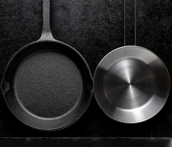Carbon Steels Vs Cast Iron Pans: Which one is better?